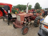 140 FARMALL TRACTOR W CULTIVATORS AND SIDE DRESSER