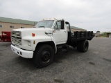 1987 F700 FORD TRUCK W/ TITLE