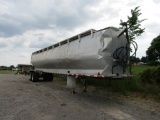 2005 40FT LEDWELL 9 BIN FEED AUGER TRAILER W/ REBUILT TITLE