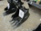 NEW 18'' LANDHERO 305 EXCAVATOR BUCKET