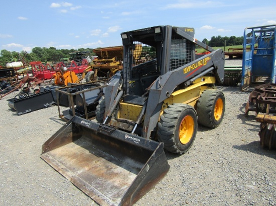 LS180 NEW HOLLAND SKID STEER
