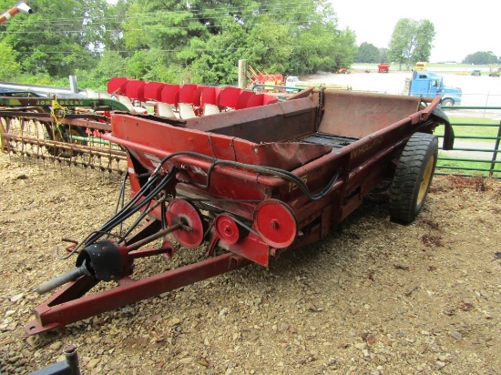 155 NEW HOLLAND MANURE SPREADER W/ SLOP GATE