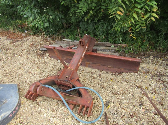 8FT BUSHOG BRAND GRADER BLADE W/ HYD SWING