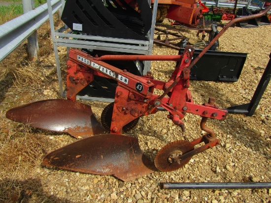 #43 MASSEY FERGUSON 2X PLOW