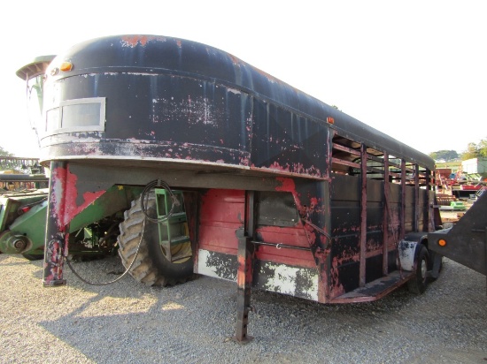 16FT GOOSENECK STOCK TRAILER - NO TITLE