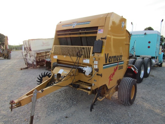 5500 VERMEER ROUND BALER