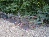 4X JOHN DEERE PLOW