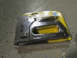 STANLEY STAPLE GUN