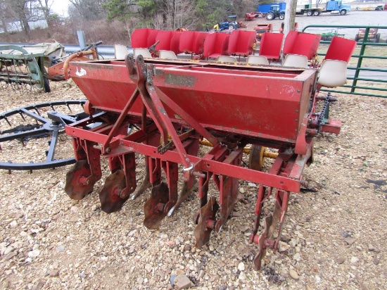 6FT TAYLOR SEEDER