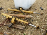 PALLET OF HYDRAULIC CYLINDERS