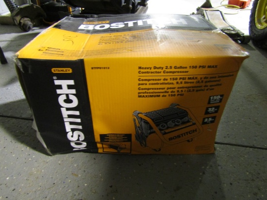 BOSTITCH 2.5 GALLON AIR COMPRESSOR
