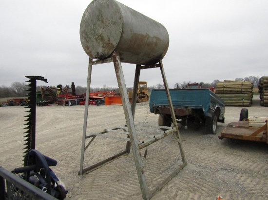 FUEL TANK ON STAND