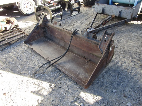 4-IN-1 JOHN DEERE QT BUCKET