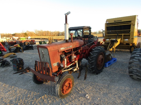 140 FARMALL TRACTOR W/ CULTIVATORS
