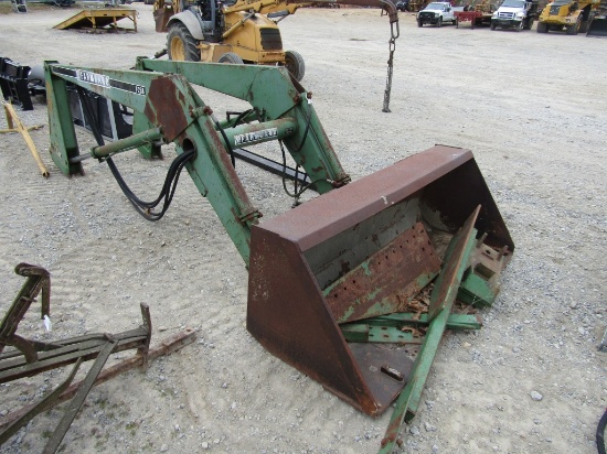 F258 FARMHAND LOADER W/ BRACKETS