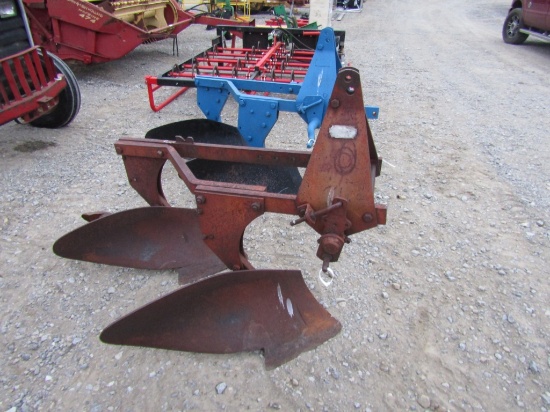 2X FORD PLOW