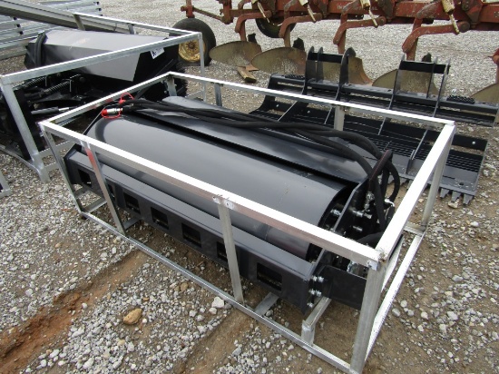 UNUSED WOLVERINE QT VIBRATORY ROLLER
