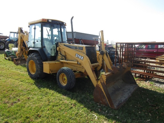 310E JOHN DEERE BACKHOE W/ CAB