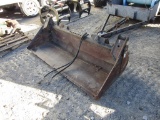 4-IN-1 JOHN DEERE QT BUCKET