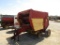 855 NEW HOLLAND HAY ROLLER