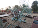 702 JOHN DEERE V-RAKE W/ KICKER