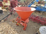 BALTIC FERTILIZE SPREADER
