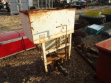 750 HERD FERTILIZE SPREADER