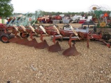 719 IH 6 BOTTOM PLOW