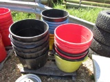 PALLET OF TUBS