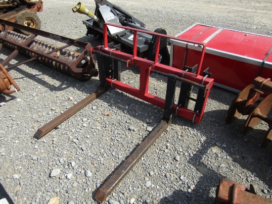 PIN ON UNIVERSAL FORKS