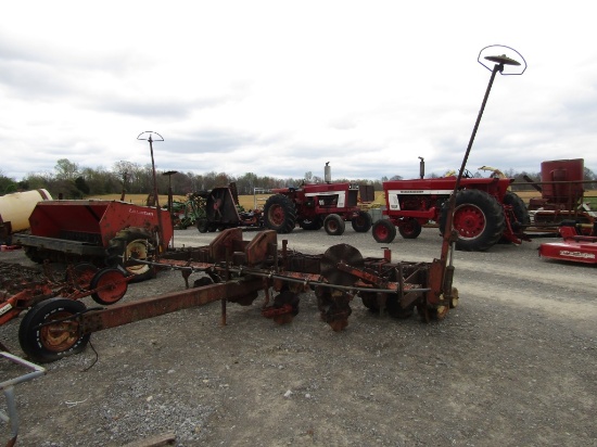 6 ROW WHITE PLANTER
