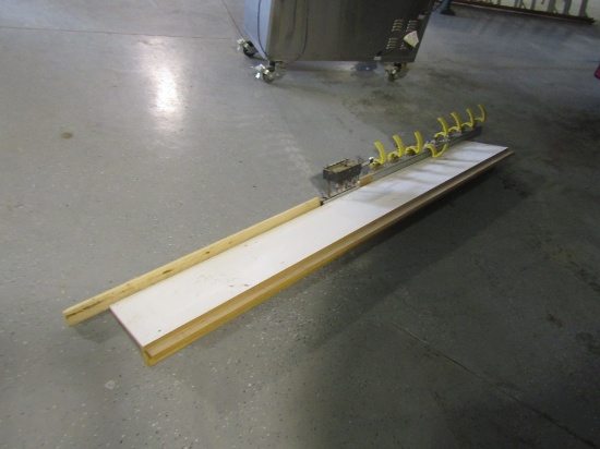 BOARD TO GO ON DRILL FOR DRILLING HINGES