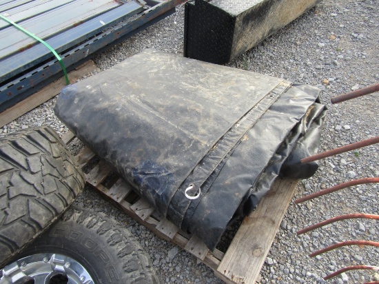 BLACK TARP