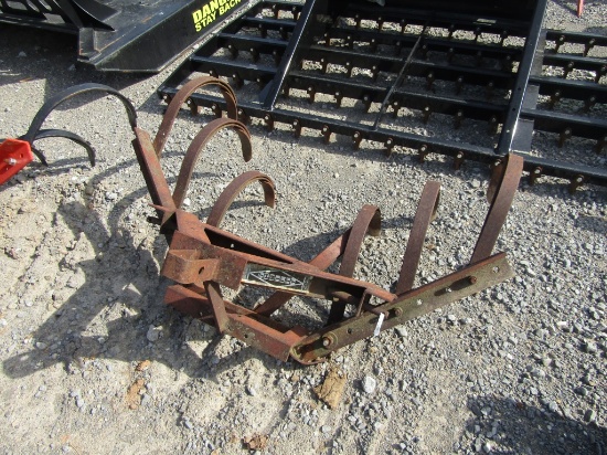 1 ROW CULTIVATOR