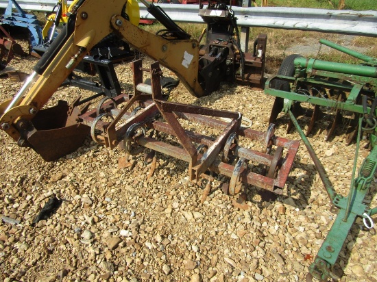 SPRING TOOTH CULTIVATOR