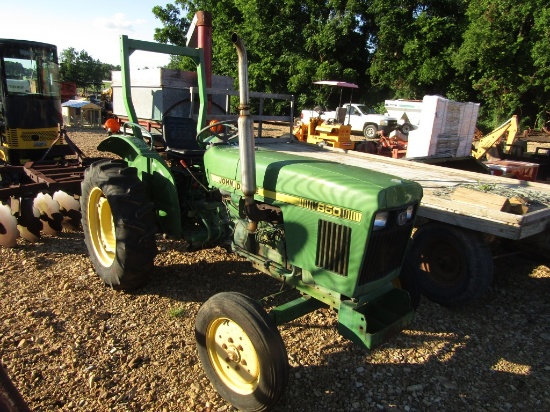 850 JOHN DEERE TRACTOR