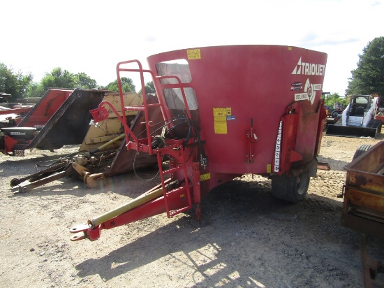 TRIOLIET TMR MIXER W/ SCALES