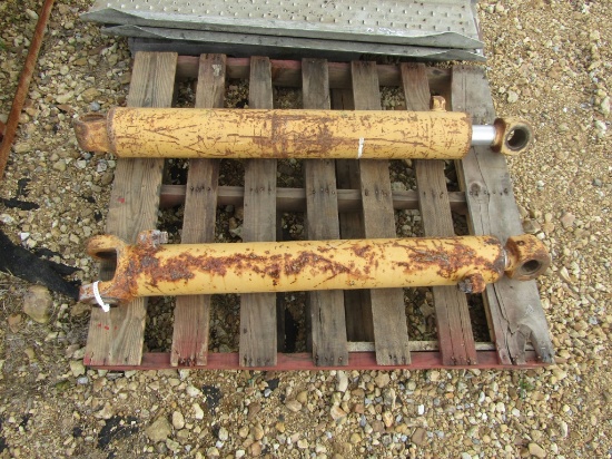 (2) FORD BACKHOE CYLINDERS