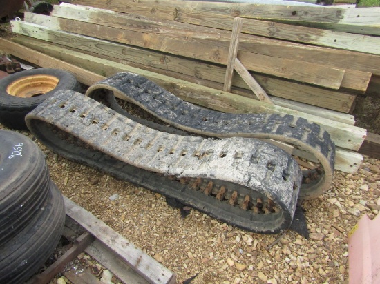PAIR OF TRACKS FOR TR270 CASE SKID STEER