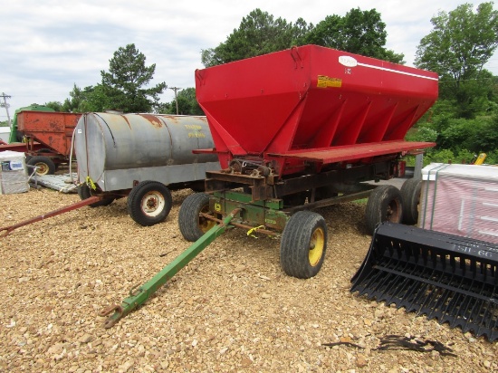NEW LEADER LIME BED ON 1275 JD TANDEM GEAR