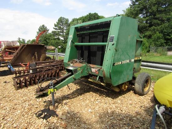 375 JOHN DEERE HAY ROLLER
