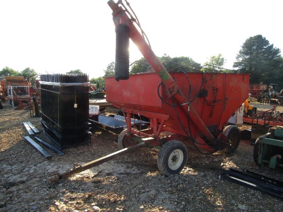GRAVITY WAGON W/ AUGER ON JD GEAR