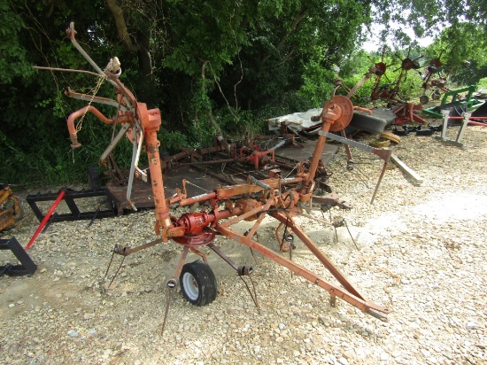 4 BASKET TEDDER - NEEDS WORK