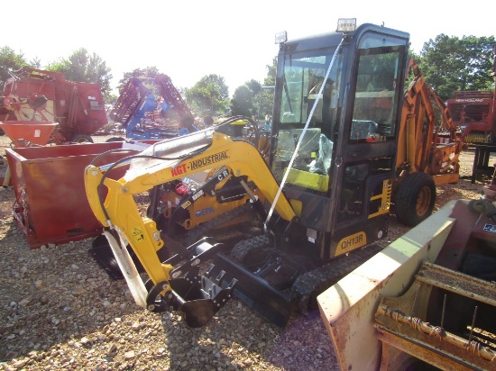 UNUSED QH13R AGT MINI EXCAVATOR W/ CAB
