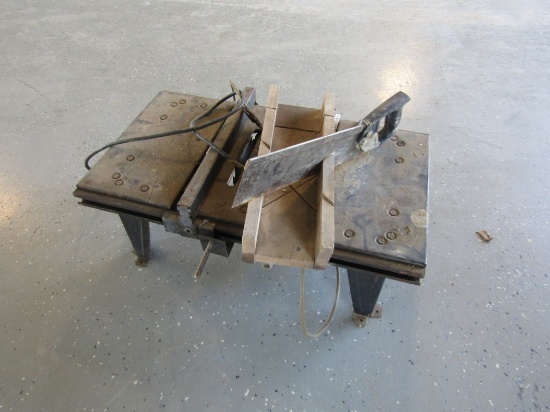 TABLE SAW
