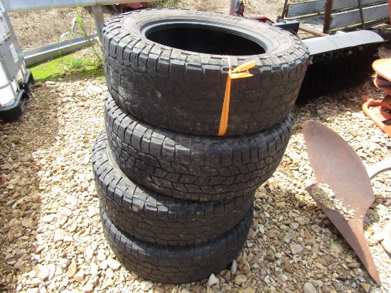 (4) 275/65R20 Truck Tires