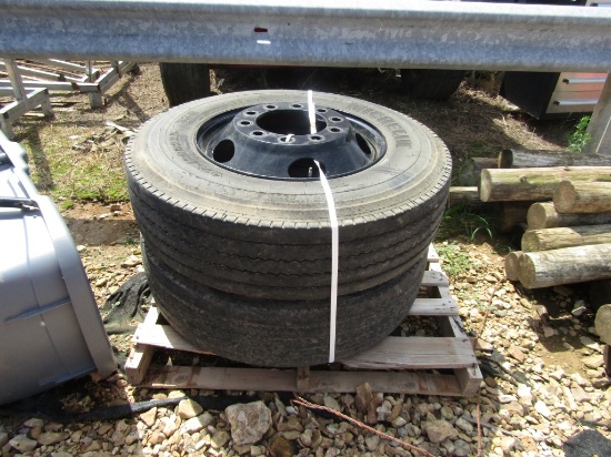 (2) 275/80R22.5 Semi Wheels & Tires
