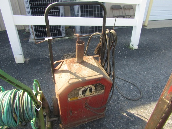 225 Lincoln Welder