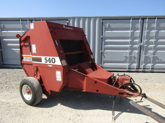540 Hesston Hay Roller