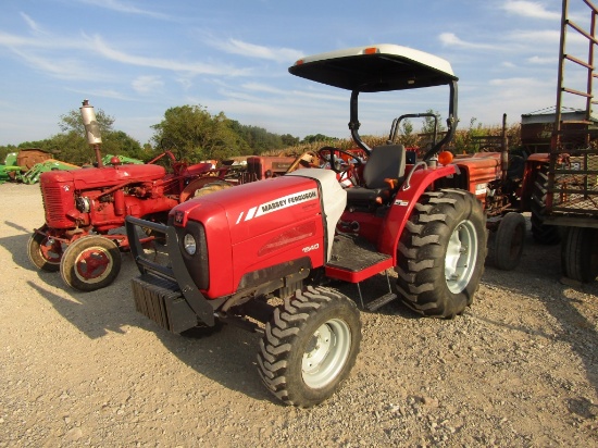 1540 Massey Ferguson Tractor - Very Nice